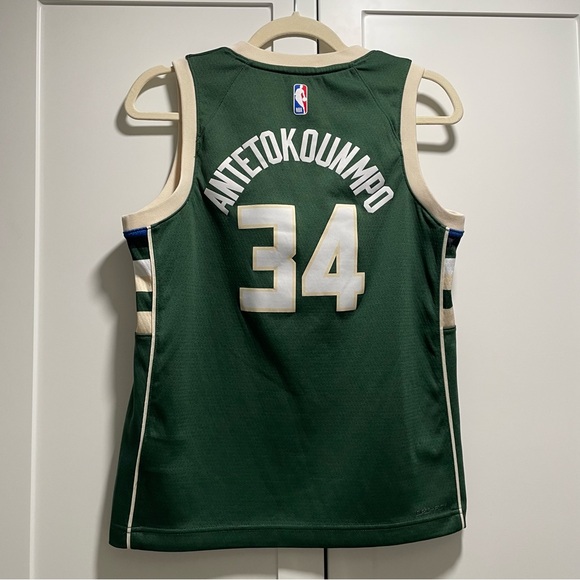 Milwaukee Bucks Giannis Antetokounmpo Nike Green Swingman Jersey Icon Edition - Picture 6 of 7